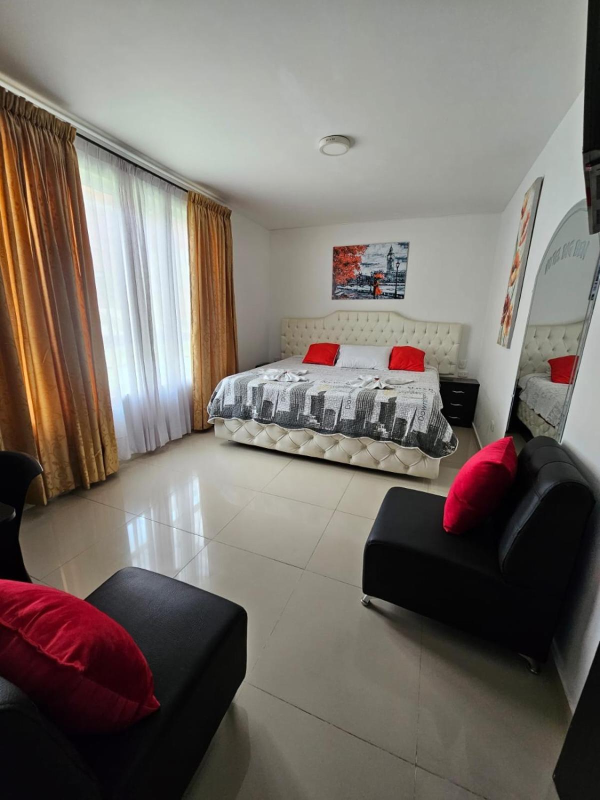 Hotel Big Ben Malaga Santander Ngoại thất bức ảnh